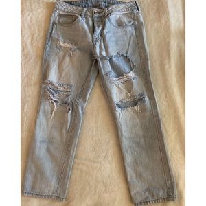 Distressed boyfriend jeans